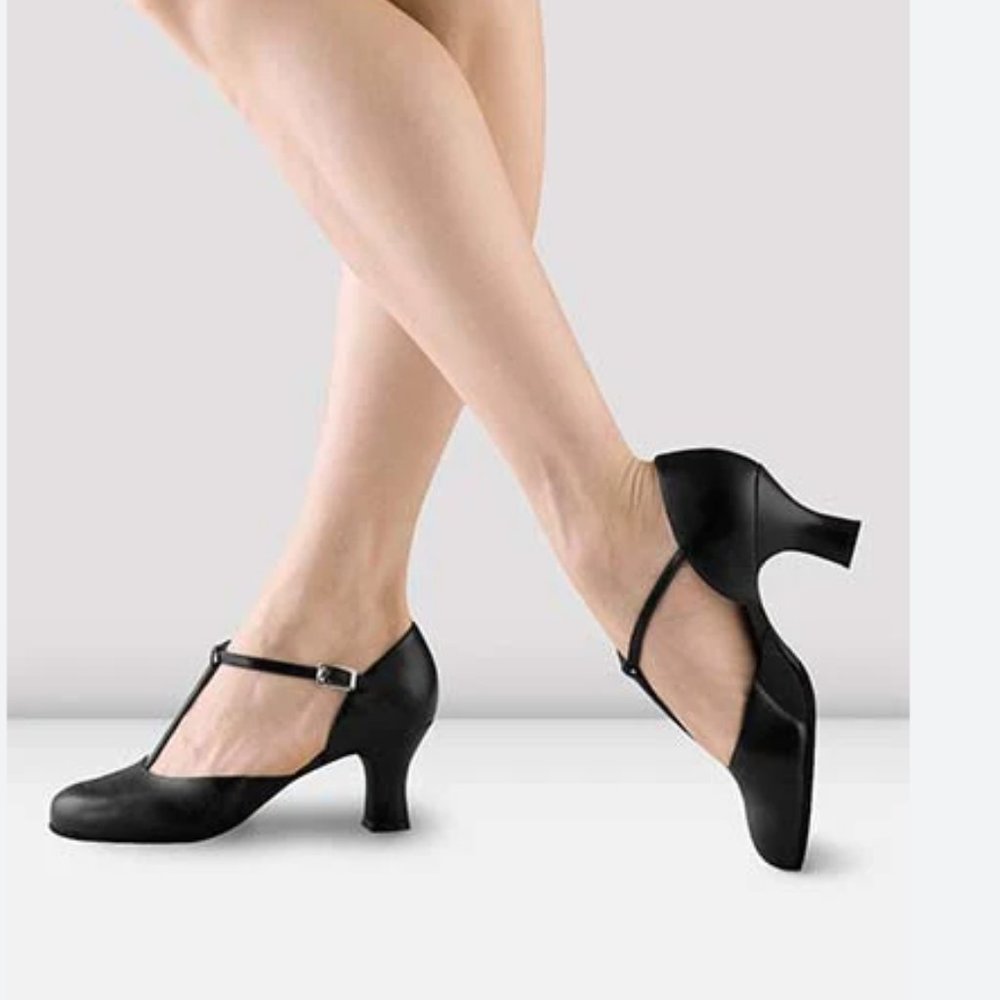 BLOCH Black Leather T Strap Dance Shoes NWT Size 5